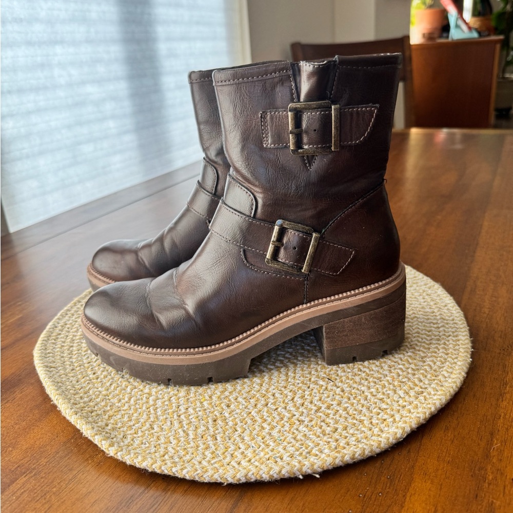 LAST CHANCE Brown Faux Leather Ankle Boots